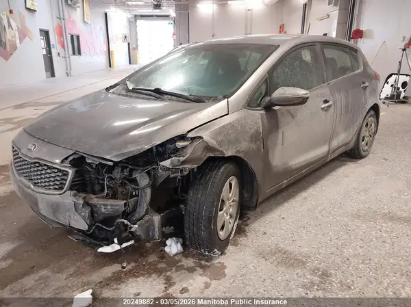 KNAFK5A82H5728775 2017 KIA FORTE - Image 2
