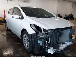 KNAFK5A82J5773978 2018 KIA FORTE
