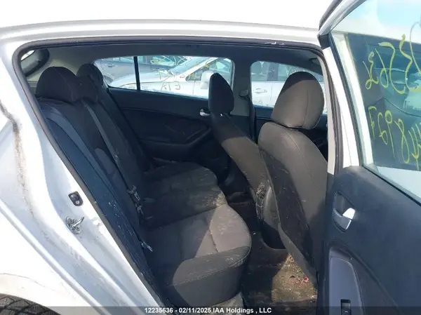 KNAFK5A83G5448927 2016 KIA FORTE - Image 8