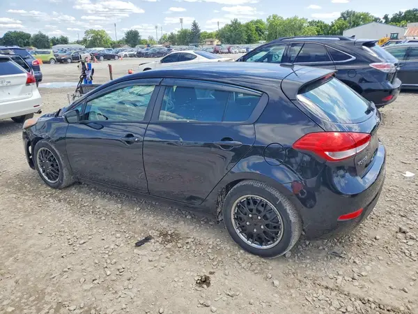 KNAFK5A83G5585253 2016 KIA FORTE - Image 2