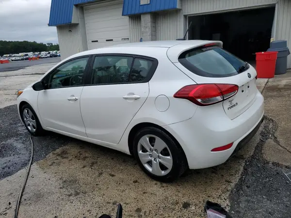 KNAFK5A83G5585480 2016 KIA FORTE - Image 2