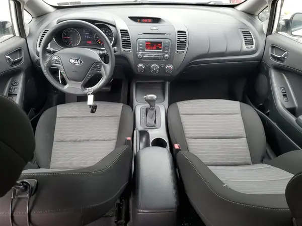 KNAFK5A83G5585480 2016 KIA FORTE - Image 8