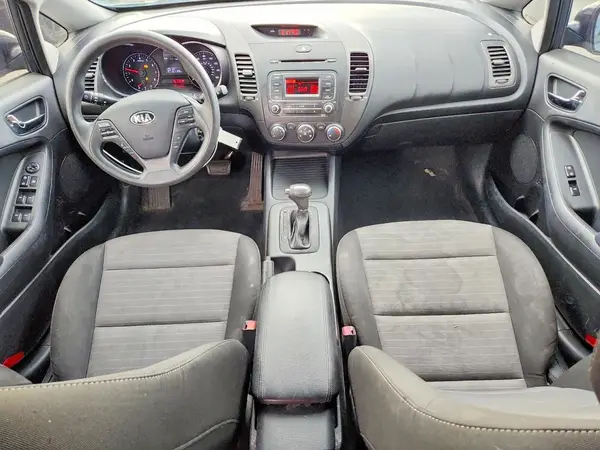KNAFK5A83G5621748 2016 KIA FORTE - Image 8
