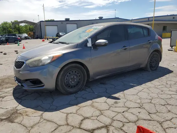 KNAFK5A83G5630076 2016 KIA FORTE - Image 1