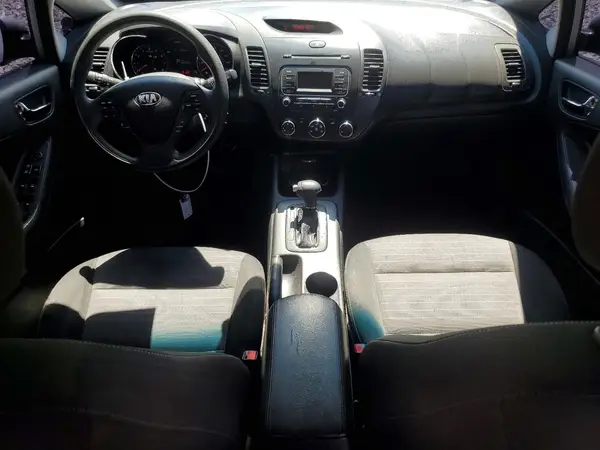 KNAFK5A83G5631227 2016 KIA FORTE - Image 8