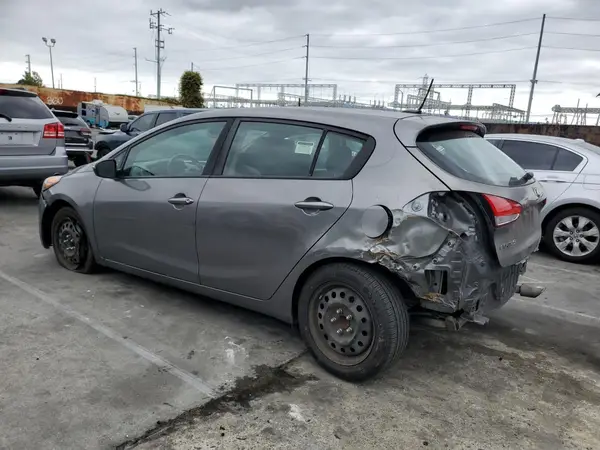 KNAFK5A83G5638971 2016 KIA FORTE - Image 2