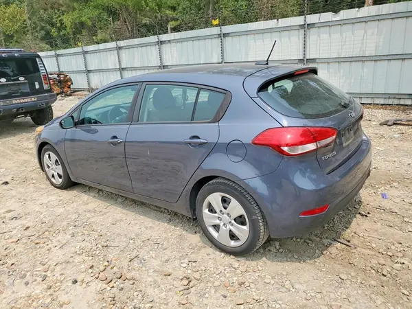 KNAFK5A83G5652434 2016 KIA FORTE - Image 2