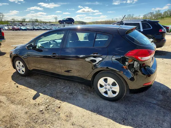 KNAFK5A83H5668103 2017 KIA FORTE - Image 2