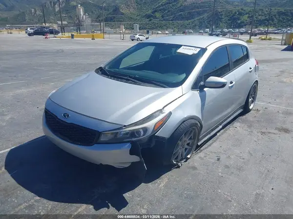 KNAFK5A83H5680736 2017 KIA FORTE - Image 2