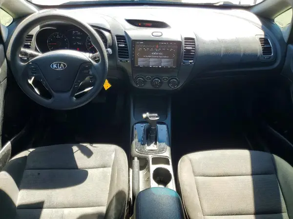 KNAFK5A83H5691817 2017 KIA FORTE - Image 8