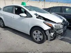 KNAFK5A83H5706087 2017 KIA FORTE