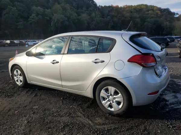 KNAFK5A83J5773066 2018 KIA FORTE - Image 2
