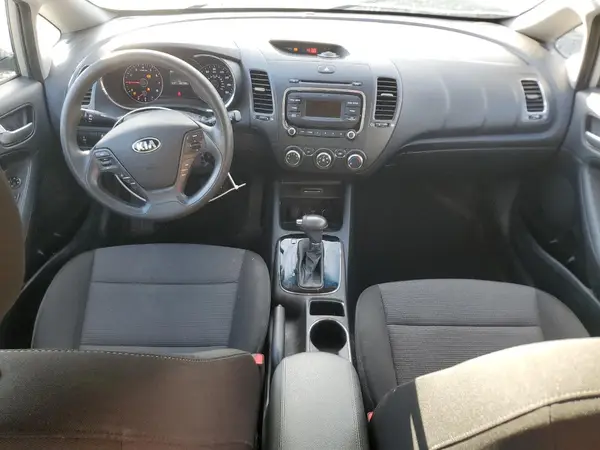KNAFK5A83J5773066 2018 KIA FORTE - Image 8