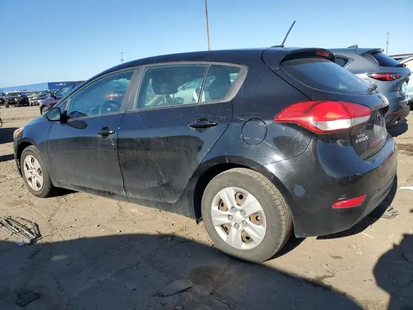 KNAFK5A83J5773777 2018 KIA FORTE - Image 2