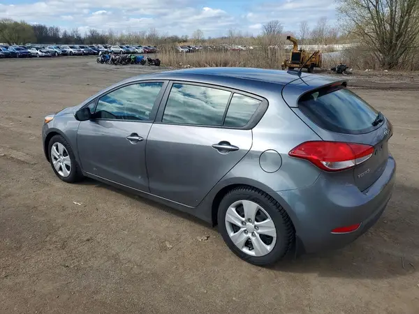 KNAFK5A84G5537826 2016 KIA FORTE - Image 2