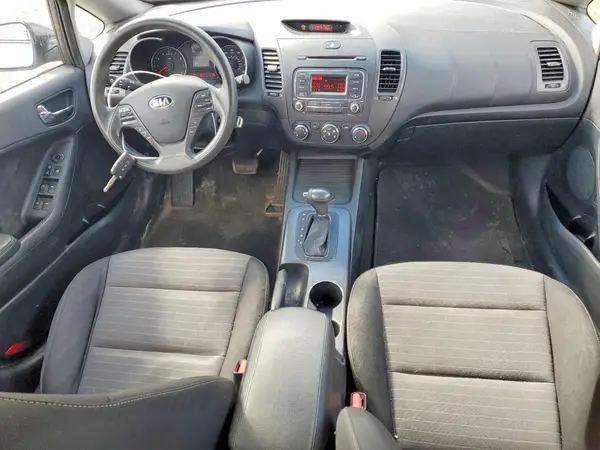 KNAFK5A84G5537826 2016 KIA FORTE - Image 8