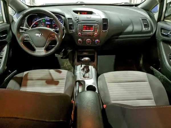 KNAFK5A84G5537874 2016 KIA FORTE - Image 8