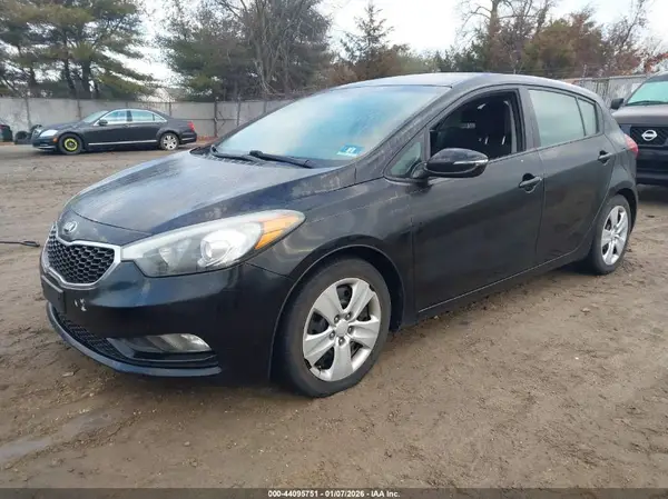 KNAFK5A84G5576707 2016 KIA FORTE - Image 2
