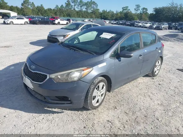KNAFK5A84G5583382 2016 KIA FORTE - Image 2