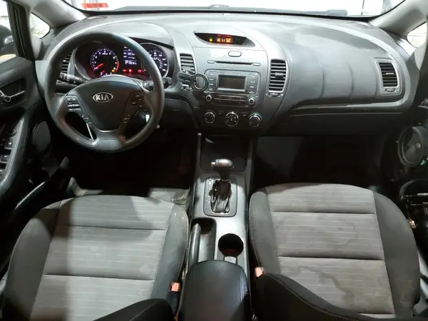 KNAFK5A84G5597640 2016 KIA FORTE - Image 8