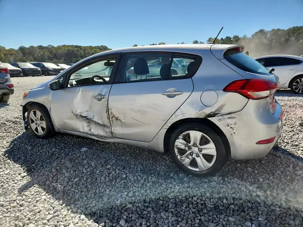 KNAFK5A84G5607468 2016 KIA FORTE - Image 2