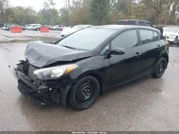 KNAFK5A84G5608085 2016 KIA FORTE - Image 2