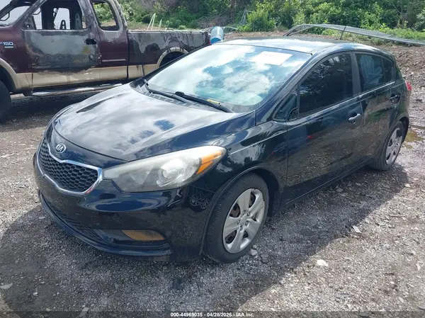 KNAFK5A84G5630569 2016 KIA FORTE - Image 2