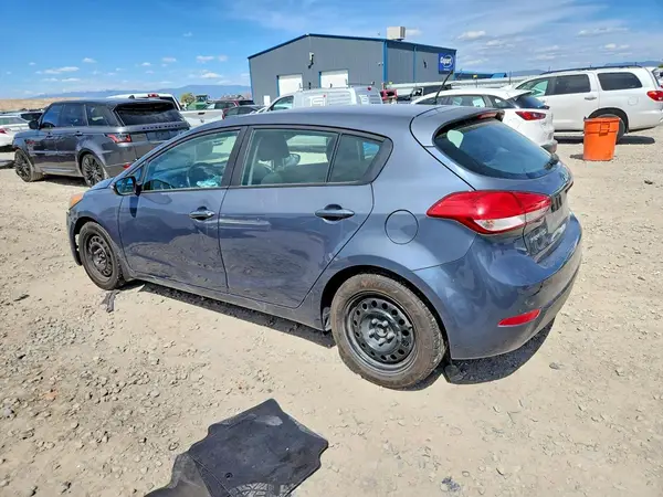 KNAFK5A84G5638896 2016 KIA FORTE - Image 2