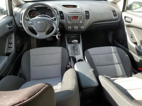 KNAFK5A84G5652796 2016 KIA FORTE - Image 8