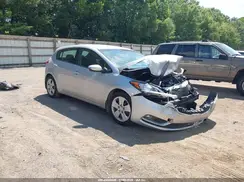 KNAFK5A84G5654497 2016 KIA FORTE