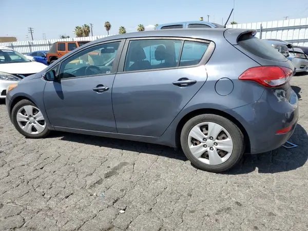 KNAFK5A84G5654581 2016 KIA FORTE - Image 2