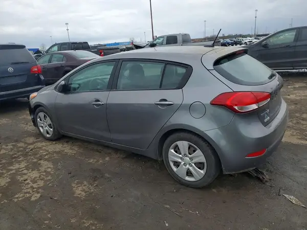 KNAFK5A84G5659053 2016 KIA FORTE - Image 2