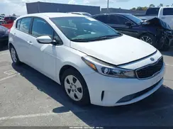 KNAFK5A84H5668899 2017 KIA FORTE