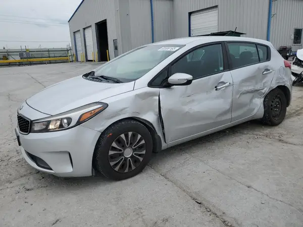 KNAFK5A84H5678445 2017 KIA FORTE - Image 1