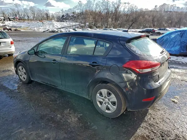 KNAFK5A84H5679367 2017 KIA FORTE - Image 2