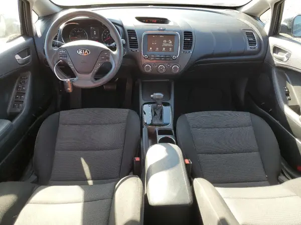 KNAFK5A84H5680423 2017 KIA FORTE - Image 8