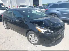 KNAFK5A84H5697383 2017 KIA FORTE