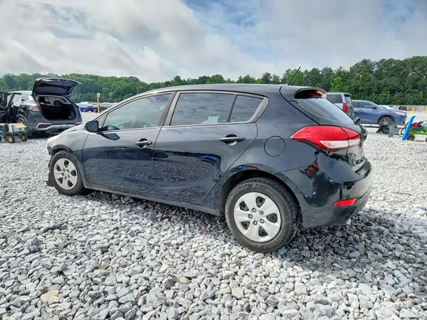 KNAFK5A84H5711038 2017 KIA FORTE - Image 2