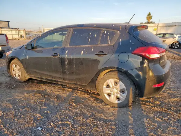 KNAFK5A84H5721553 2017 KIA FORTE - Image 2