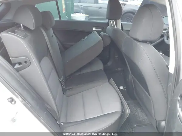 KNAFK5A84J5771522 2018 KIA FORTE - Image 8