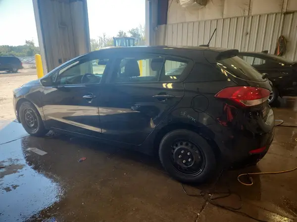KNAFK5A84J5773917 2018 KIA FORTE - Image 2