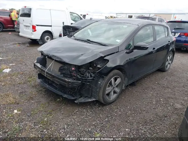 KNAFK5A84J5776333 2018 KIA FORTE - Image 2
