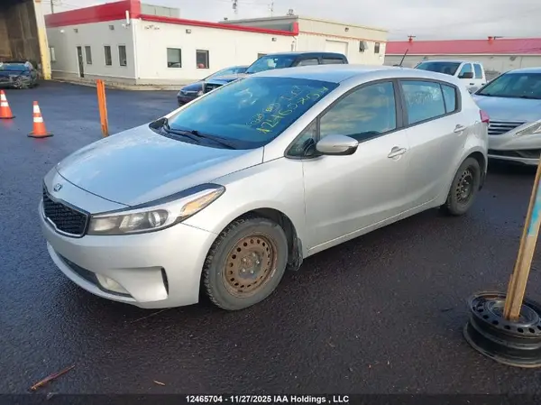 KNAFK5A84J5776669 2018 KIA FORTE - Image 2