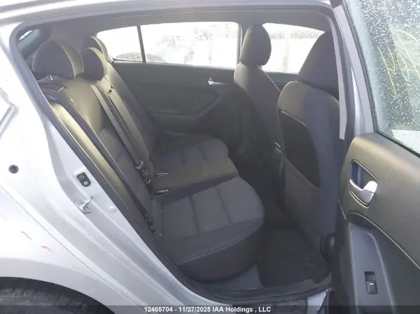 KNAFK5A84J5776669 2018 KIA FORTE - Image 8