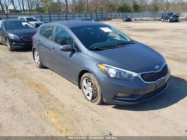 KNAFK5A85G5547104 2016 KIA FORTE - Image 1