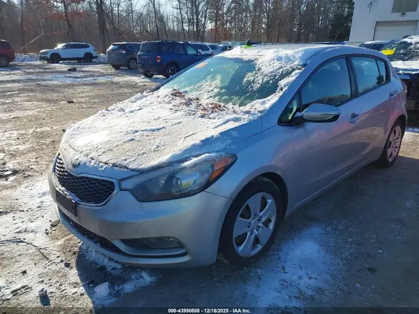 KNAFK5A85G5547863 2016 KIA FORTE - Image 2