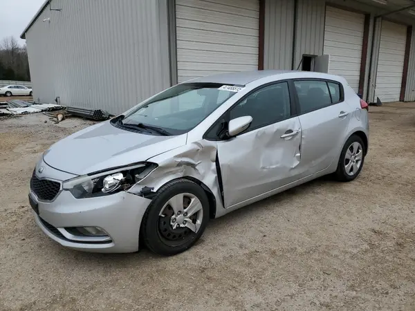 KNAFK5A85G5547894 2016 KIA FORTE - Image 1