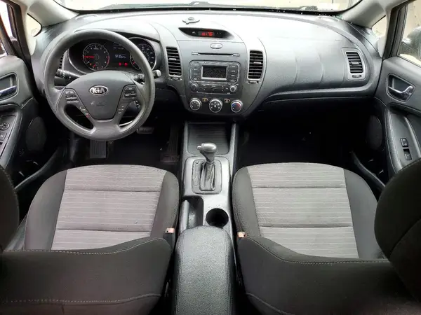 KNAFK5A85G5573458 2016 KIA FORTE - Image 8