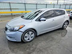KNAFK5A85G5577929 2016 KIA FORTE