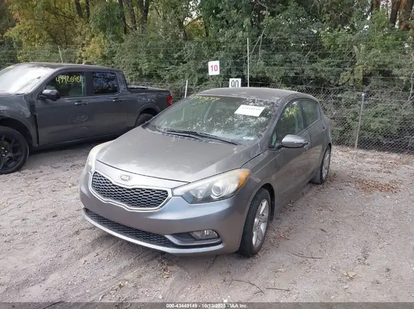 KNAFK5A85G5582712 2016 KIA FORTE - Image 2